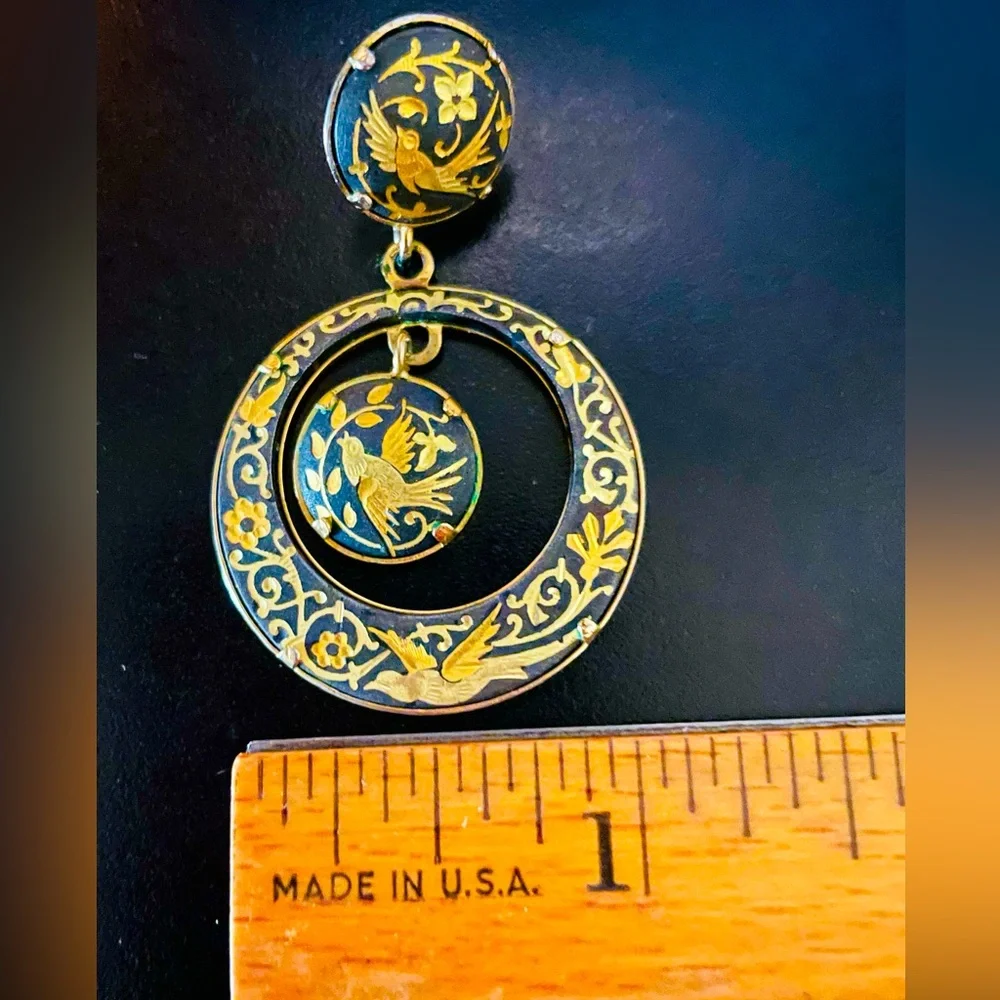 Vintage Damascene Ornate Black and Gold Birds and Flowers Hoop Earrings - Picture 3 of 4